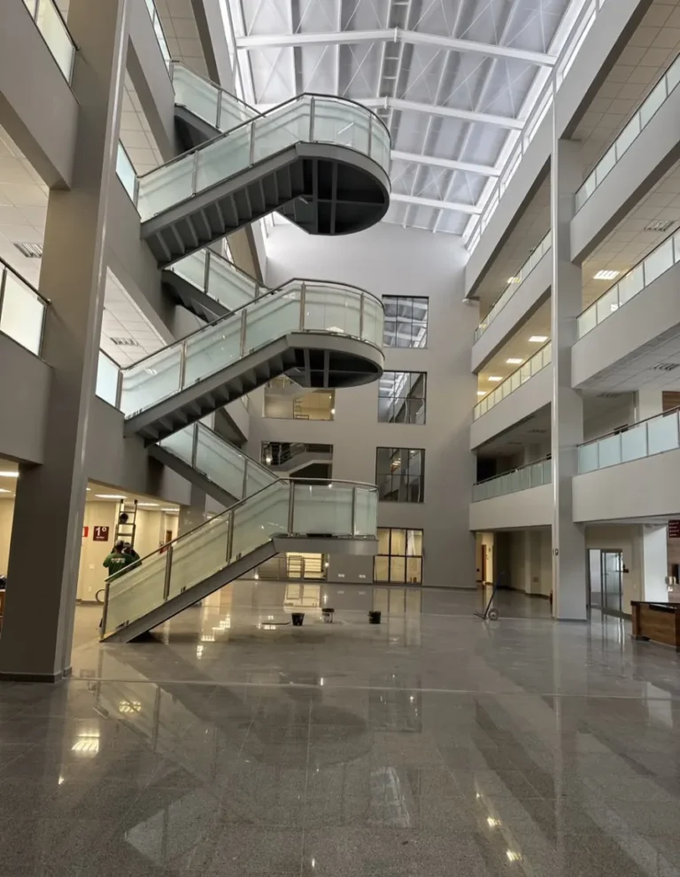 Escada TJMG – foto 2 – T&C Engenharia